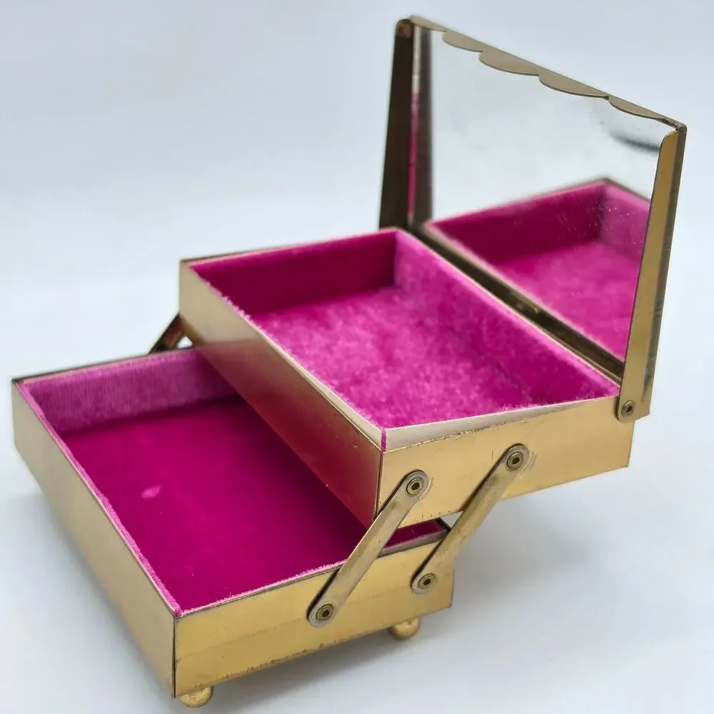Unbranded vintage gold